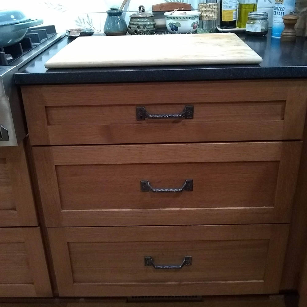 Kitchen with Victorian Pull